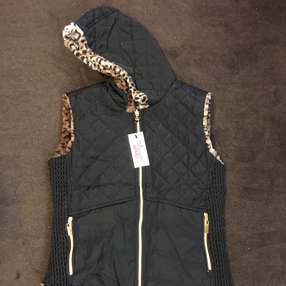 Quilted reversible vest - Picture 6 of 8